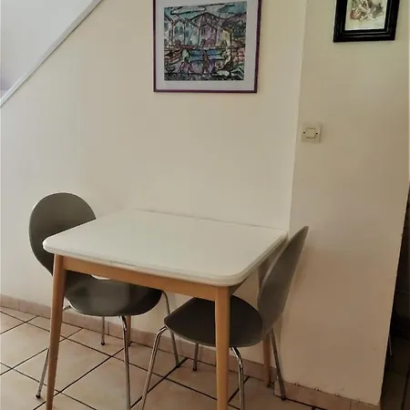 Maison De Village Semesterbostad